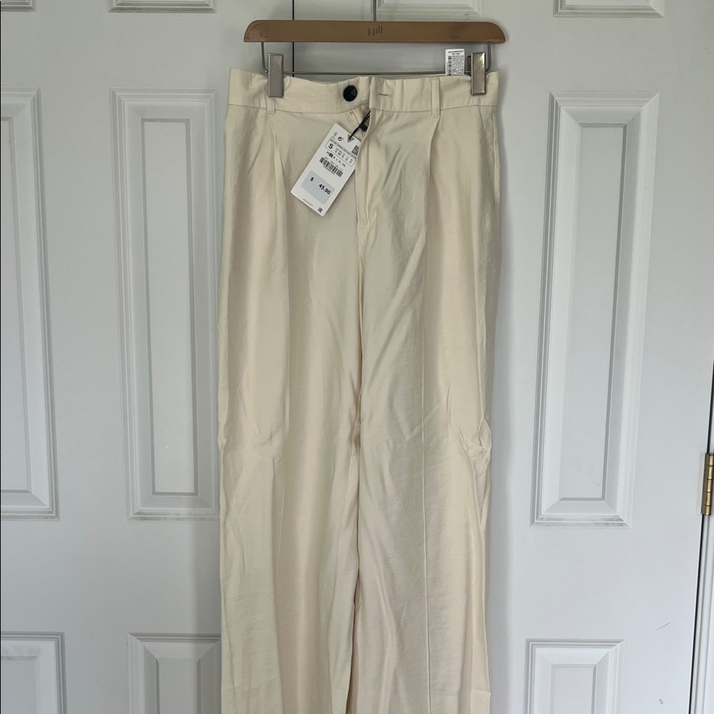 Zara Women’s Cream Wide-Leg Dress Pants